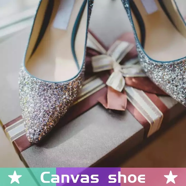 匡威彩色帆布鞋手机微博封面模版