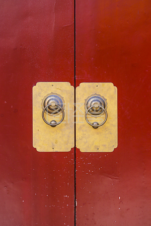 图怪兽原创元素中国红复古国风红色大门喜庆背景素材