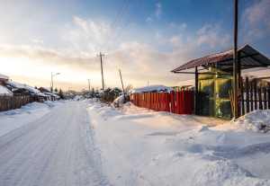 黄昏东北雪村