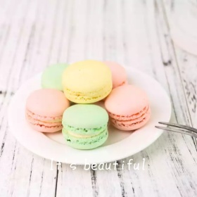 它是美丽的蓝色创意手机微博封面模板