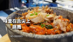 黄色蝴蝶结简约唯美蛋糕店会员卡