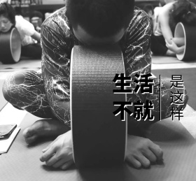 古老街道鸡汤黑白摄影朋友圈封面