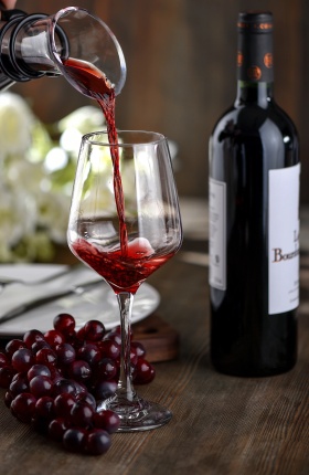 葡萄酒宣传海报