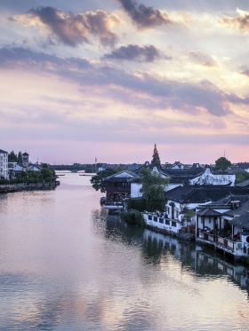 中国风江南古镇山水房子游旅行社宣传海报